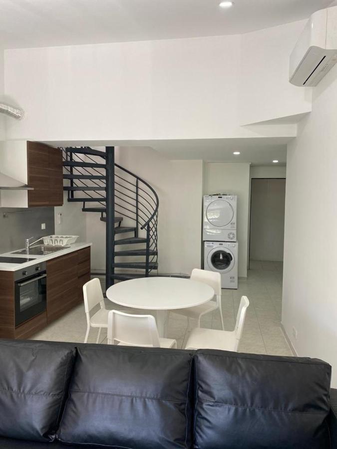 Five Stars Duplex - 6 Personnes Aparthotel Marseille Exteriör bild